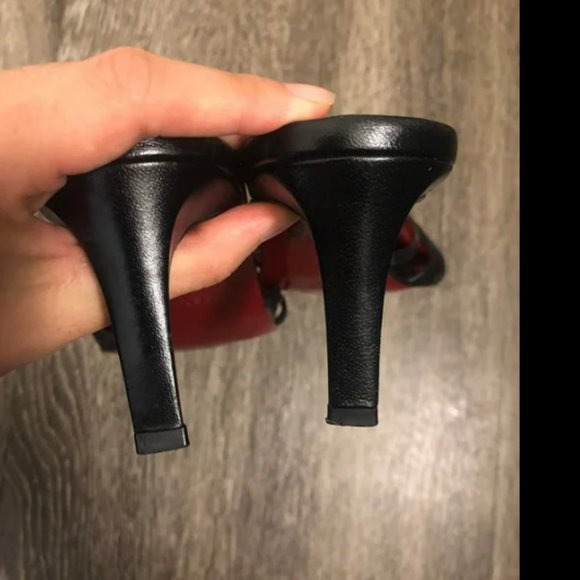 Burberry 90s Vtg Pointed Toe Leather Kitten Heels - Picture 6 of 9